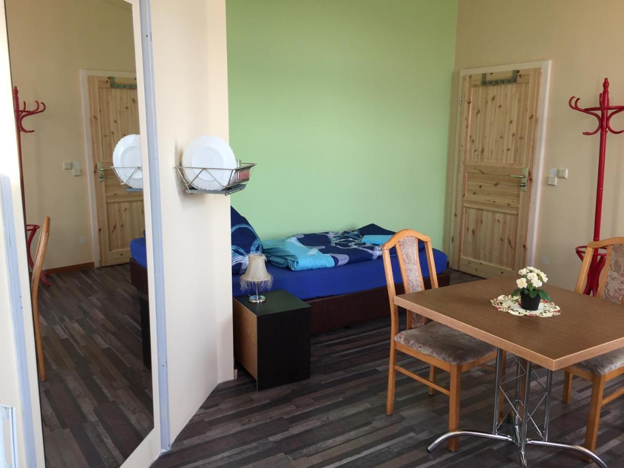 Zimmerfrei-Dresden Mit Bad-Minikuche Self Check In 24-7 Ngoại thất bức ảnh