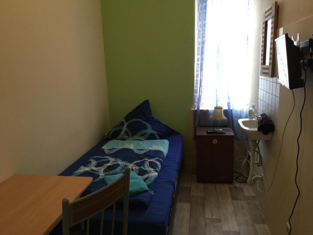 Zimmerfrei-Dresden Mit Bad-Minikuche Self Check In 24-7 Ngoại thất bức ảnh